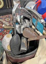 GOLF CLUBS IN GOLF BAGS TO INCLUDE PING ZING 2 PUTTER, DEAD CENTRE PUTTER, PING ANSER 2F PUTTER,