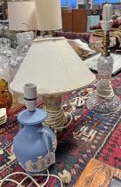 CUT GLASS TABLE LAMP 36CM TALL,