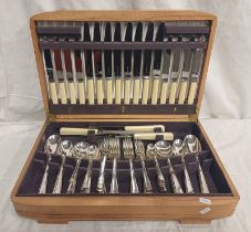 OAK CASED CANTEEN OF SILVER PLATED CUTLERY 8 PLACE SETTING Condition Report: weighs