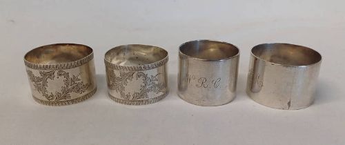 PAIR OF SILVER NAPKIN RINGS WITH FOLIATE DECORATION,