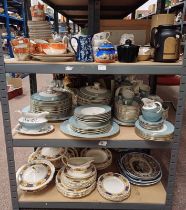 EXCELLENT SELECTION OF DINNERWARE TO INCLUDE NORITAKE TEASET, ROYAL DOULTON ROSE ELEGANS,