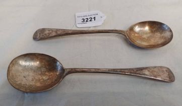 PAIR OF SILVER SPOONS,