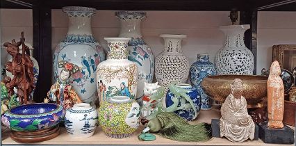 EXCELLENT SELECTION OF ORIENTAL WARE INCLUDING BLUE & WHITE VASE, CLOISONNE & BRASS BOWLS ON STANDS,