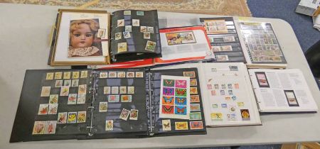 SELECTION OF WORLDWIDE STAMPS & FIRST DAY COVERS, WITH ALBUMS TO INCLUDE MINT SPAIN,