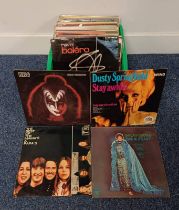 SELECTION OF VINYL RECORD ALBUMS INCLUDING ARTISTS SUCH AS KISS,