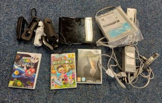 BLACK NINTENDO WII CONSOLE & CONTROLLERS TOGETHER WITH GAMES INCLUDING SUPER MARIO GALAXY,