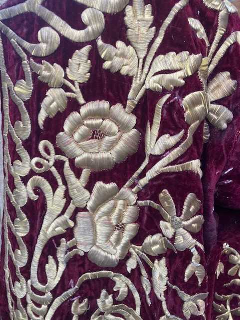Late 19th Century Ottoman/Albanian Red Velvet Long Robe, with v-neckline, long sleeves, - Image 6 of 25