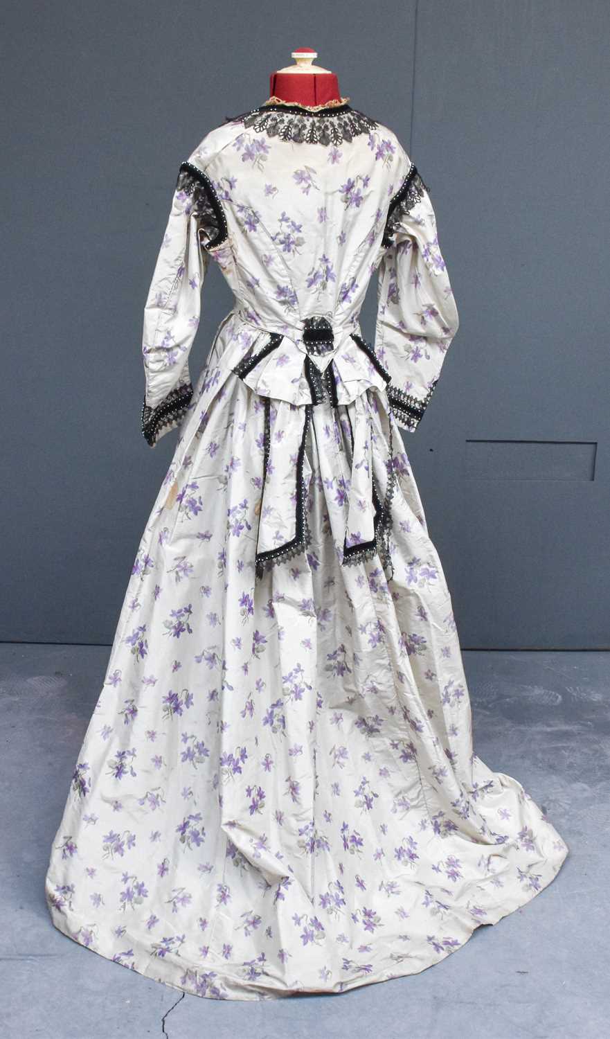 19th Century Cream Silk Dress printed with purple flowers, square neckline trimmed with black velvet - Image 2 of 21