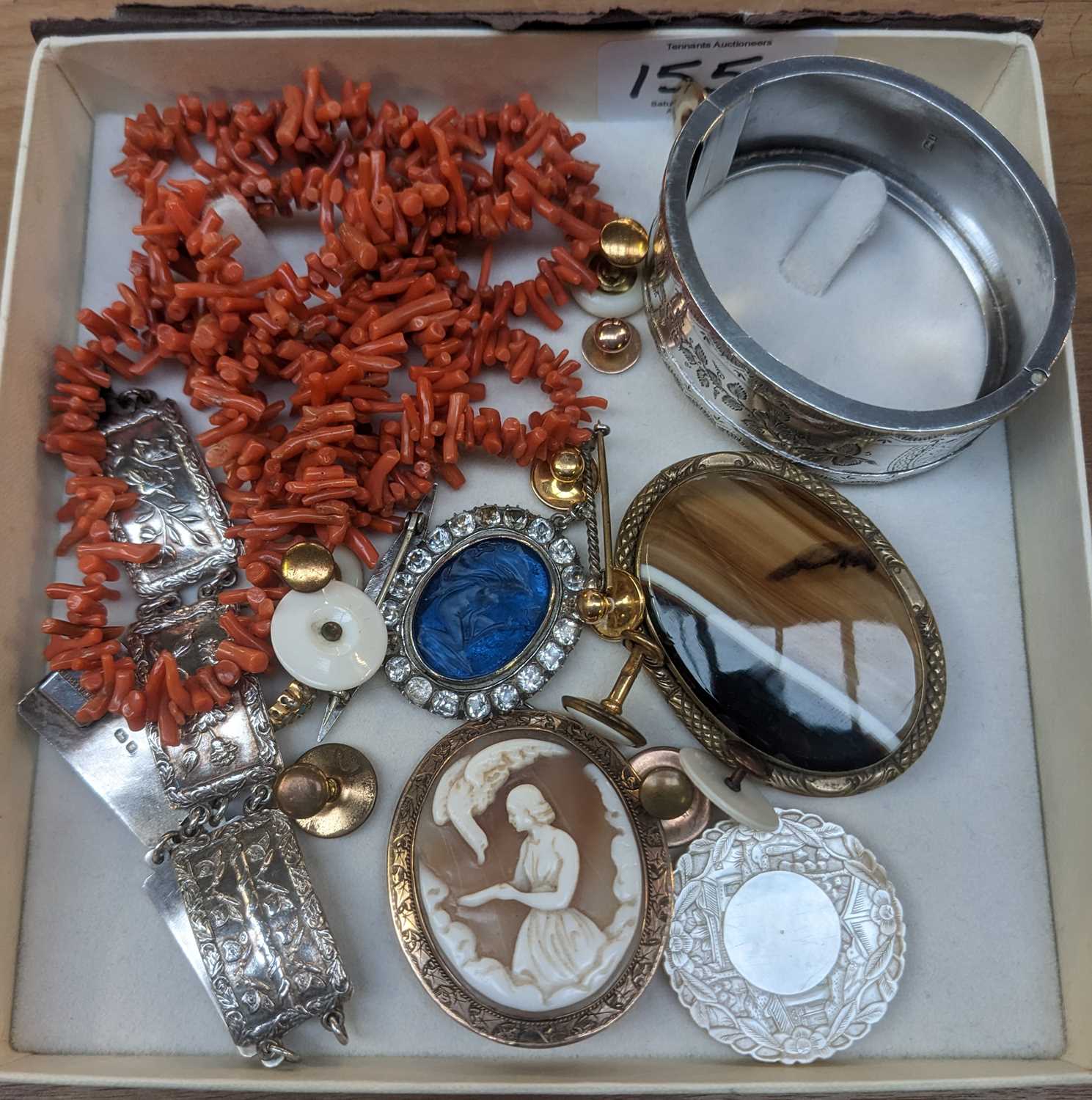 A Quantity of Jewellery, including a coral branch necklace; a 15 carat gold turquoise and split