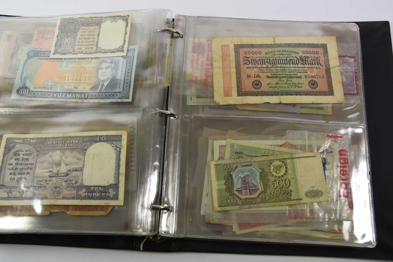 World Banknotes, a very large collection of over 500 20th century banknotes with a particular - Image 4 of 41