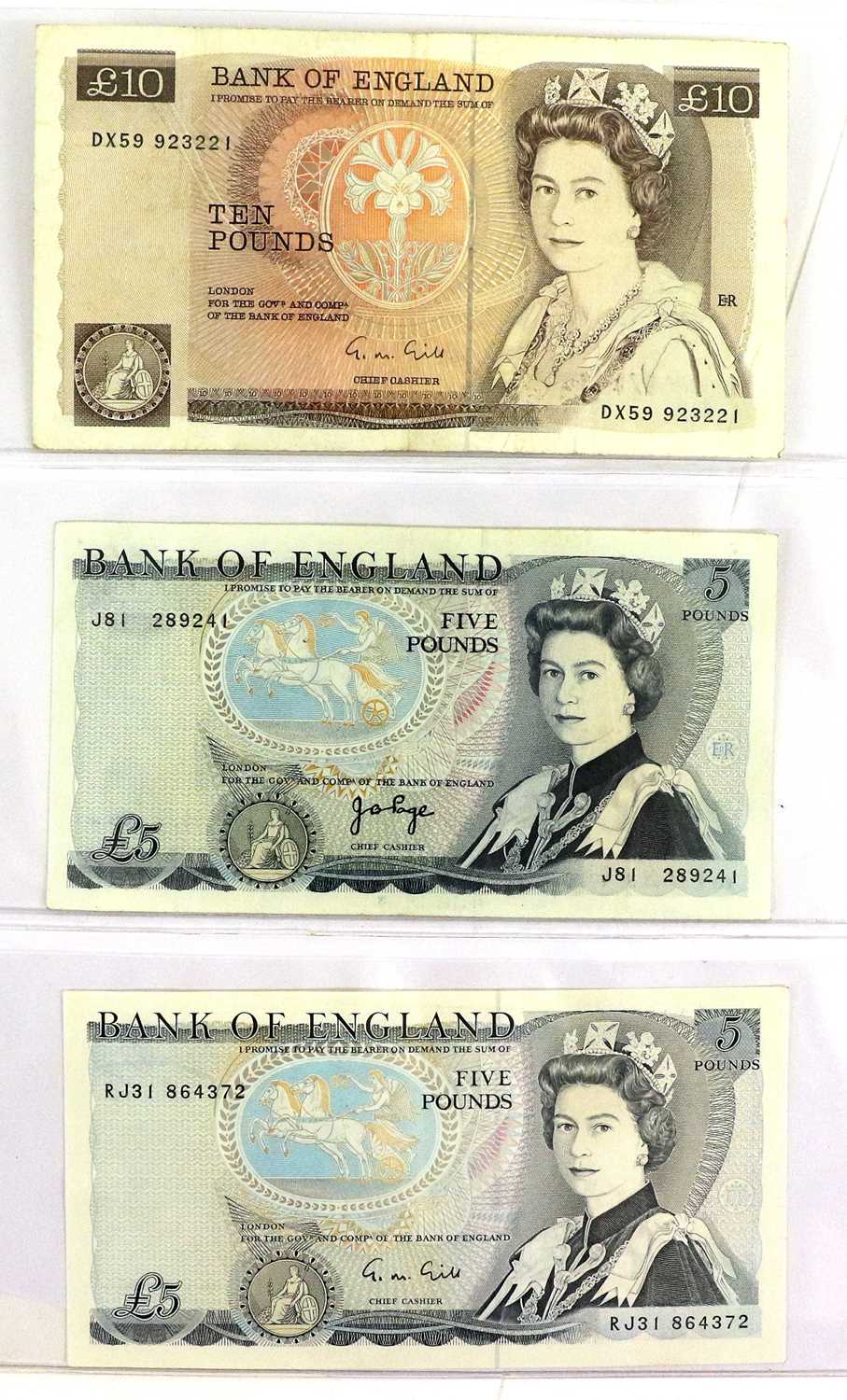 37 x Bank of England, comprising: £50 Series D signed Kentfield prefix E06, GVF; 3 x £20 Series D - Image 5 of 12