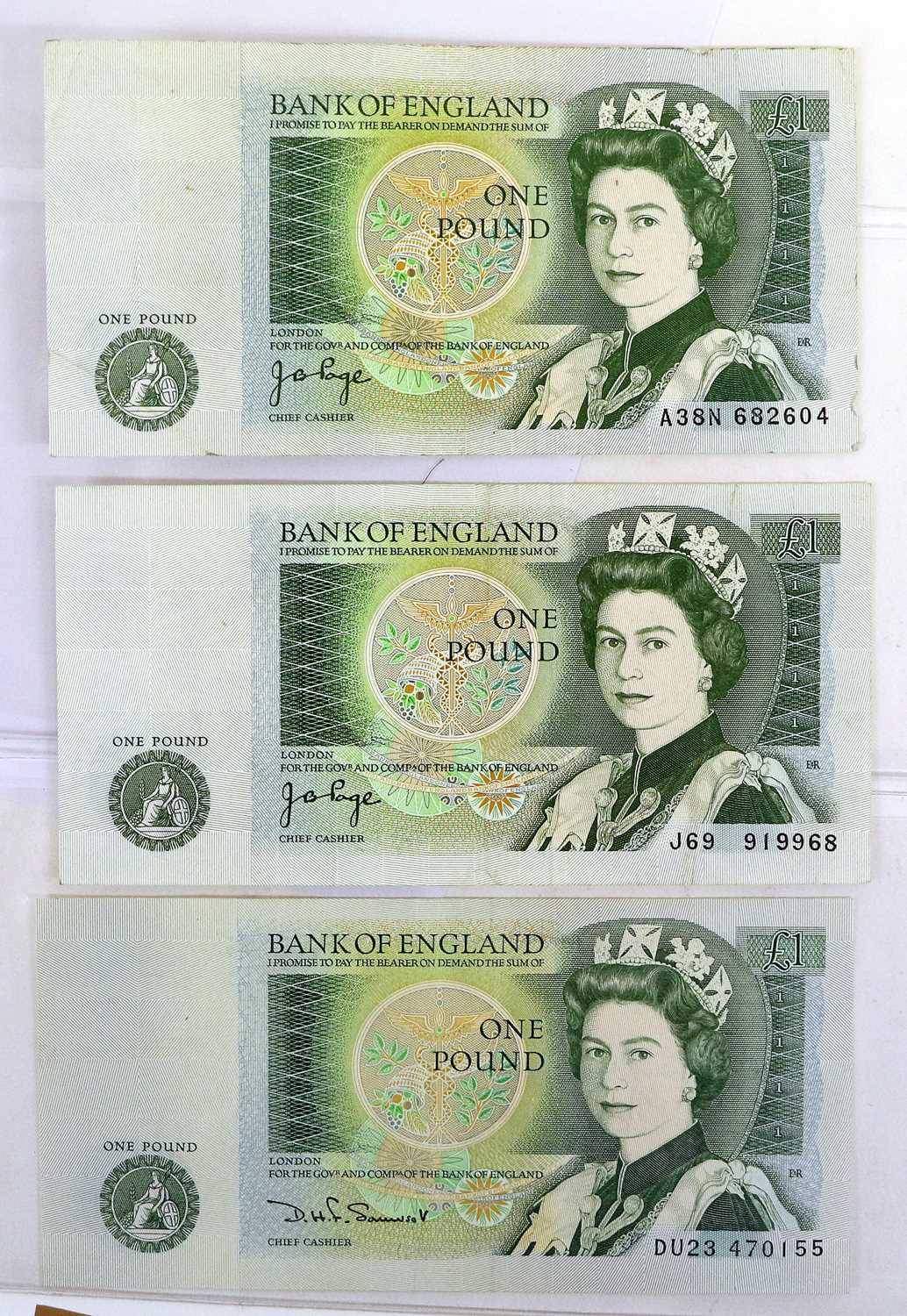 37 x Bank of England, comprising: £50 Series D signed Kentfield prefix E06, GVF; 3 x £20 Series D - Image 8 of 12