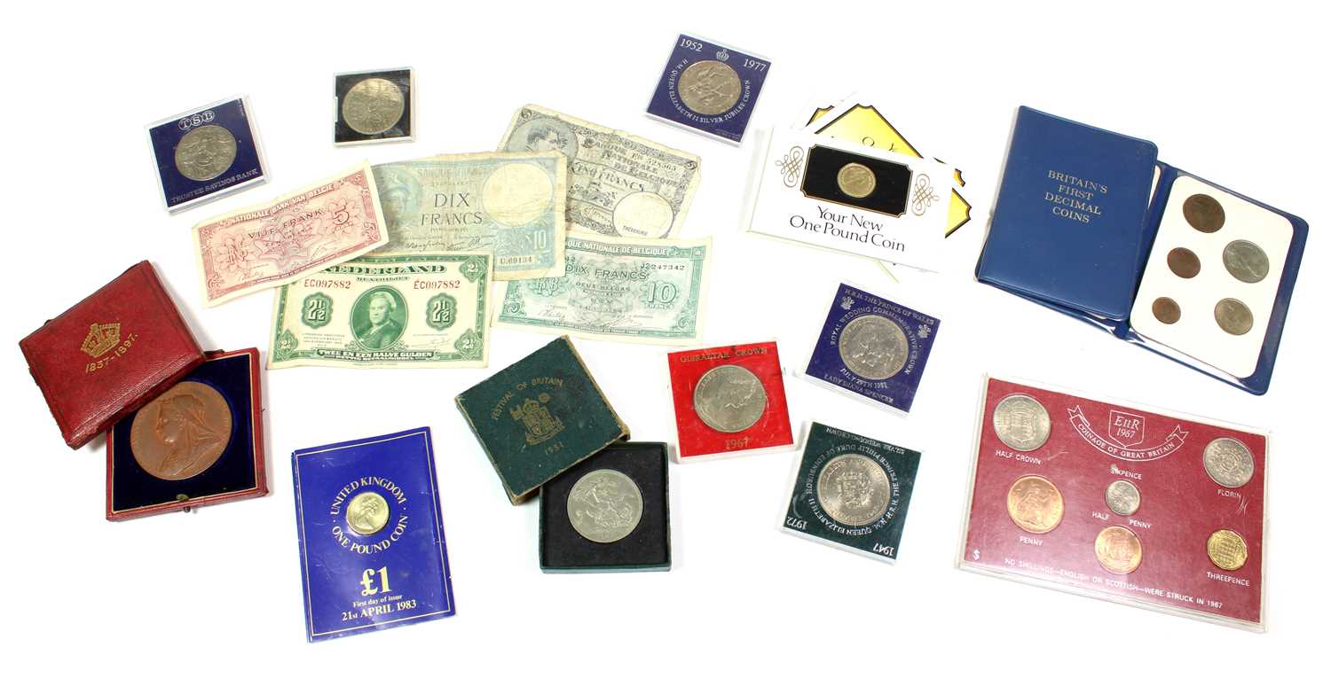 Mixed Collection of Silver and Commemorative, comprising: Diamond Jubilee of Victoria 1897, Bronze - Image 2 of 3