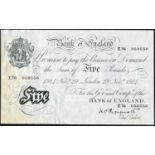 2 x Sequential Serial Numbers – Bank of England, White Five Pounds 1944 signed Peppiatt and dated