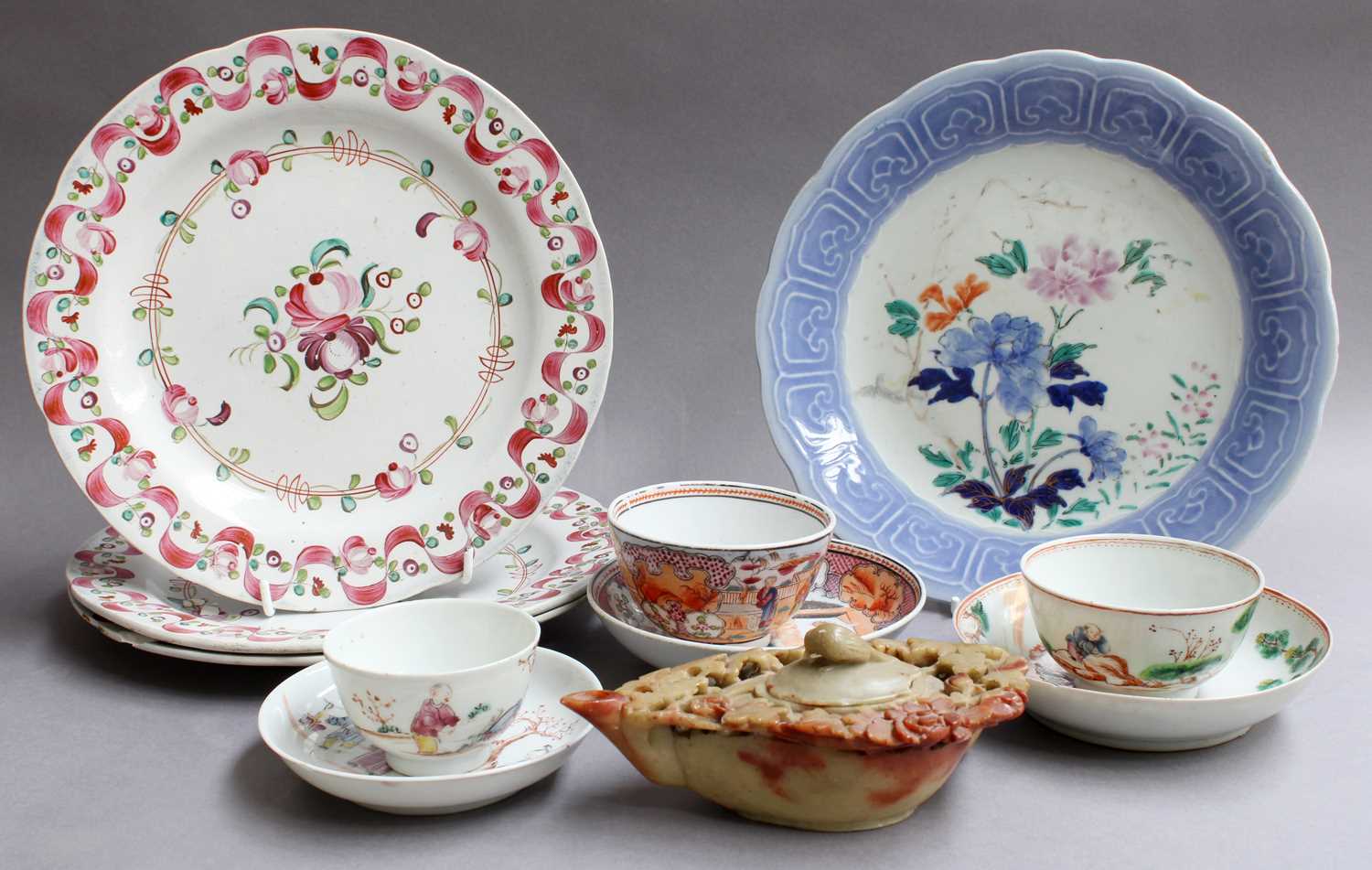 18th Century and Later English and Chinese Ceramics, including a set of three pearlware plates - Image 2 of 5