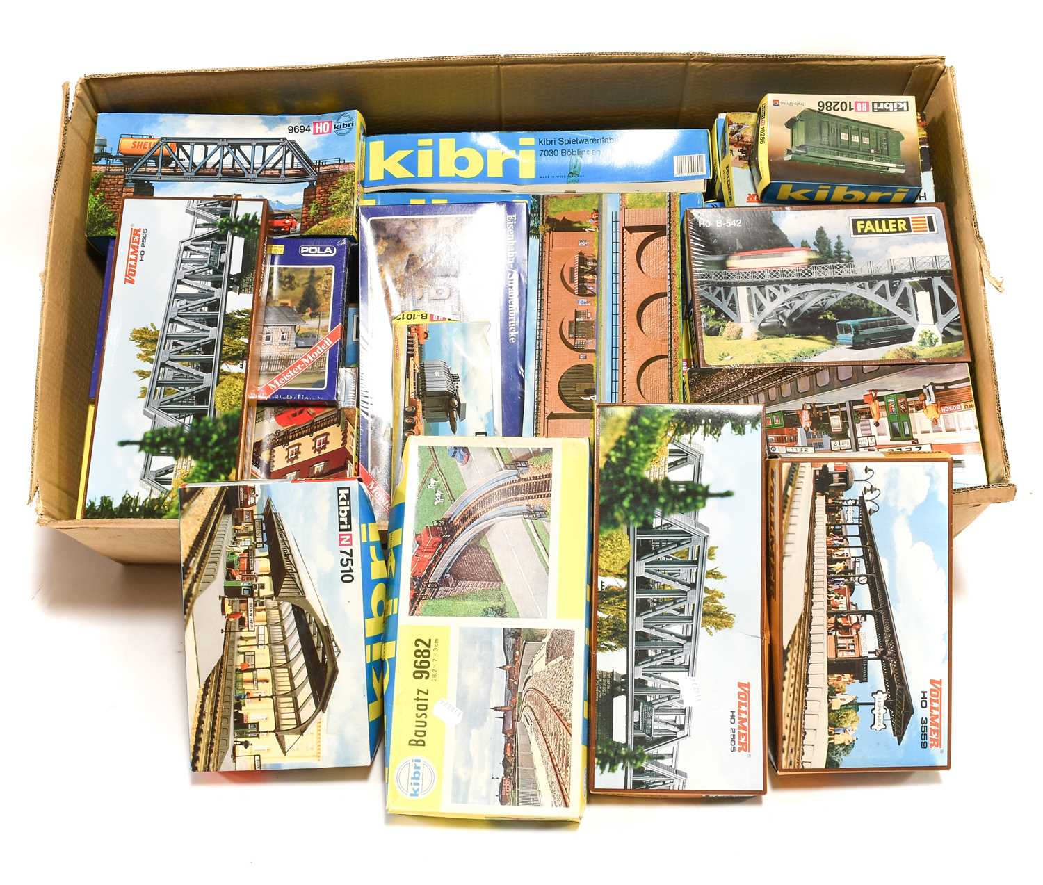 Kibri, Vollmer And Others A Collection Of Unmade HO Gauge Accessory Kits