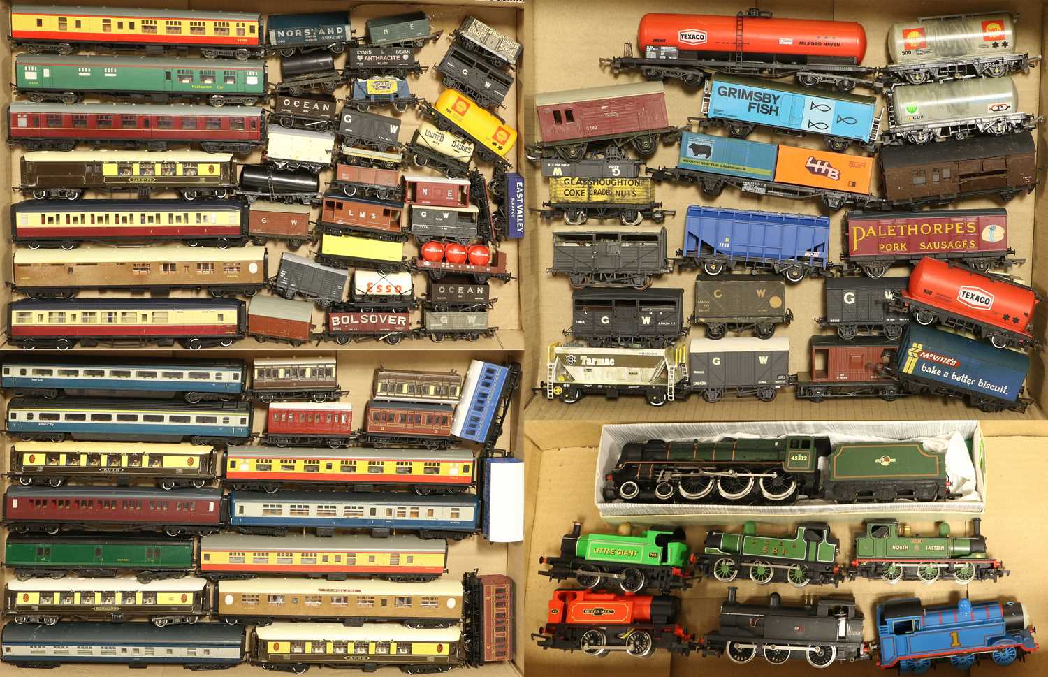 Hornby/Triang OO Gauge A Collection Of Locomotives And Rolling Stock