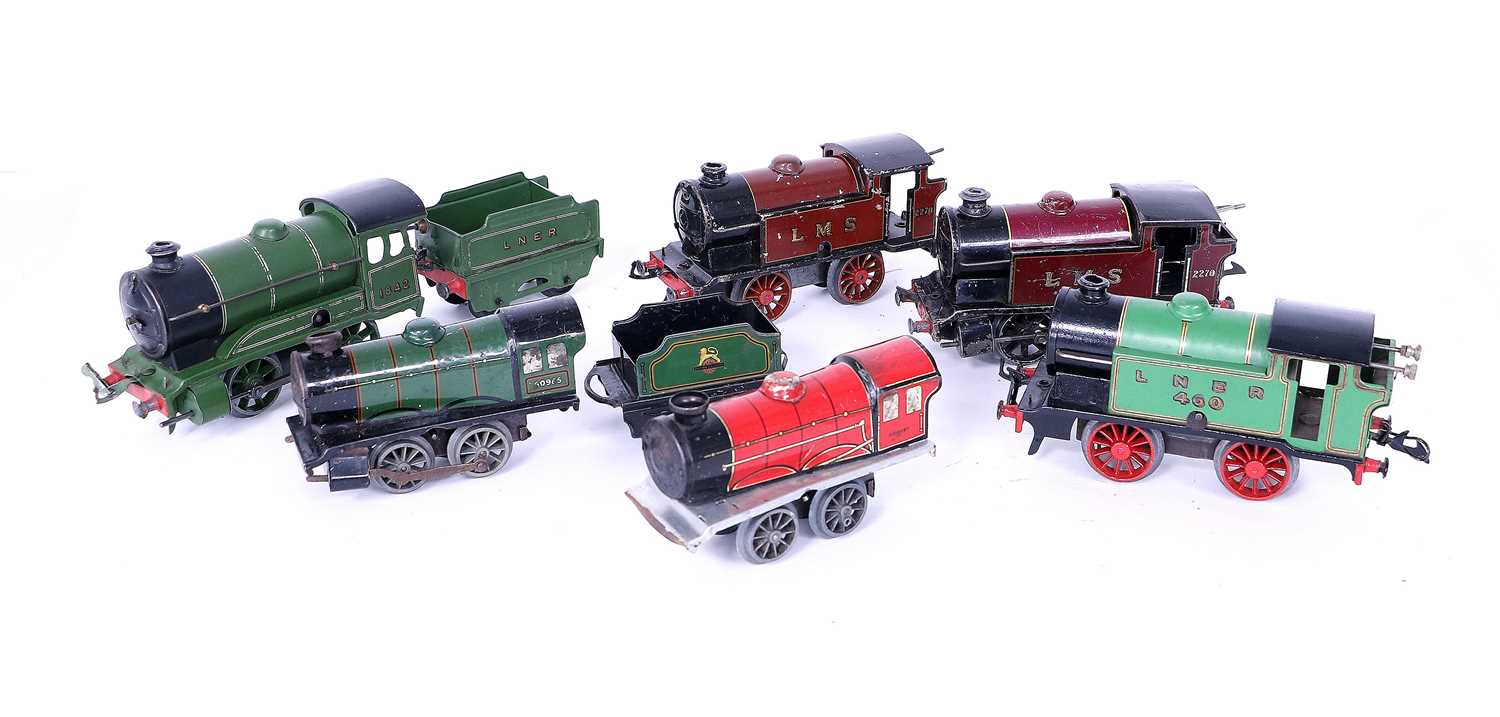 Hornby O Gauge Clockwork 0-4-0 Locomotives