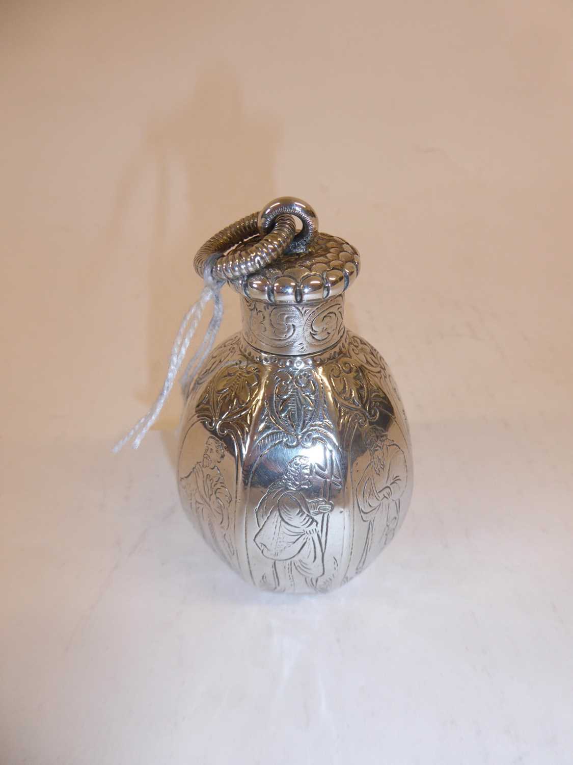 A Continental Silver Flask, With Indistinct Marks, Probably 19th Century - Image 3 of 8