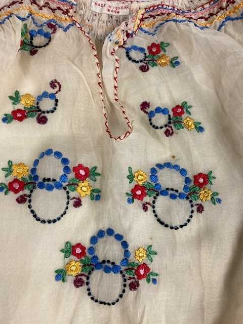 Circa 1950-60s Ladies Costume, comprising five Hungarian cotton muslin embroidered tops with long - Image 12 of 35