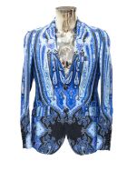 Circa 2011 Etro Fine Linen Jacket in a blue and purple paisley decorative print with three front
