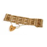 A 9 Carat Gold Gate Link Bracelet, length 18.5cmGross weight 46.1 grams.