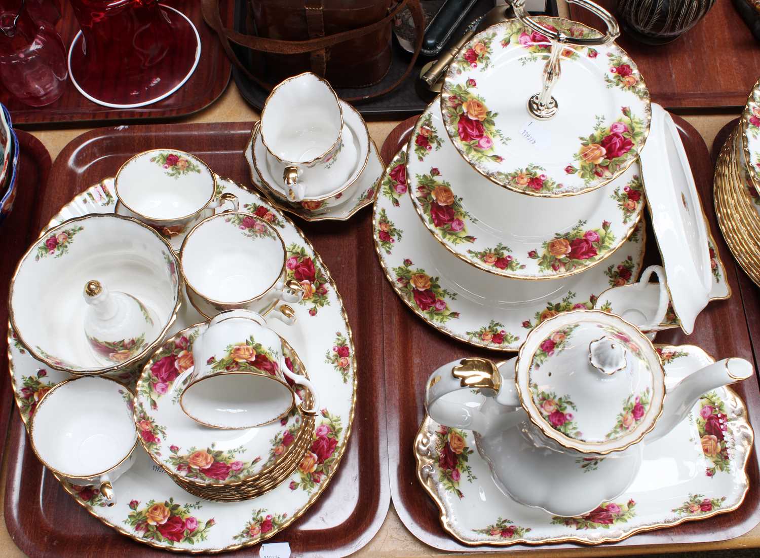 Royal Albert Old Country Roses Part Tea, Dinner and Coffee Service, including coffee pot, tea pot, - Image 3 of 3