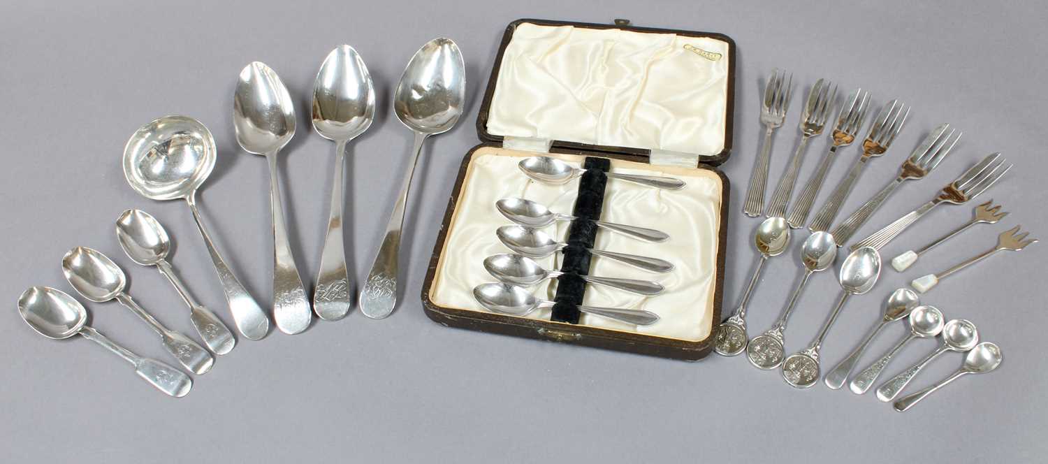 A Collection of George III and Later Silver Flatware, various patterns, 16oz 7dwt, 509gr (qty)