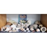 A quantity of shells, geodes. One shelf
