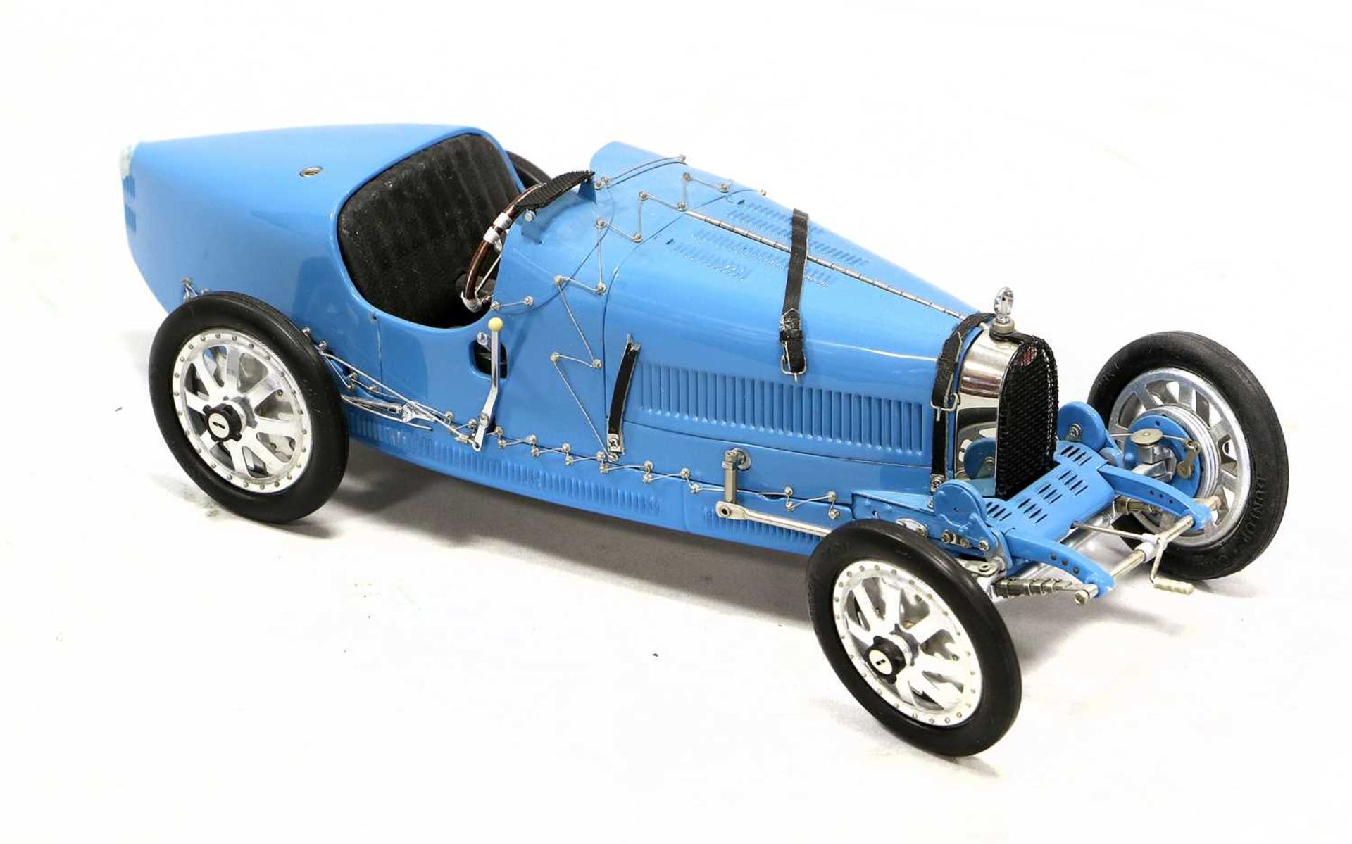 CMC Bugatti TYp 35 Grand Prix 1924 1:18 Scale - Bild 3 aus 3