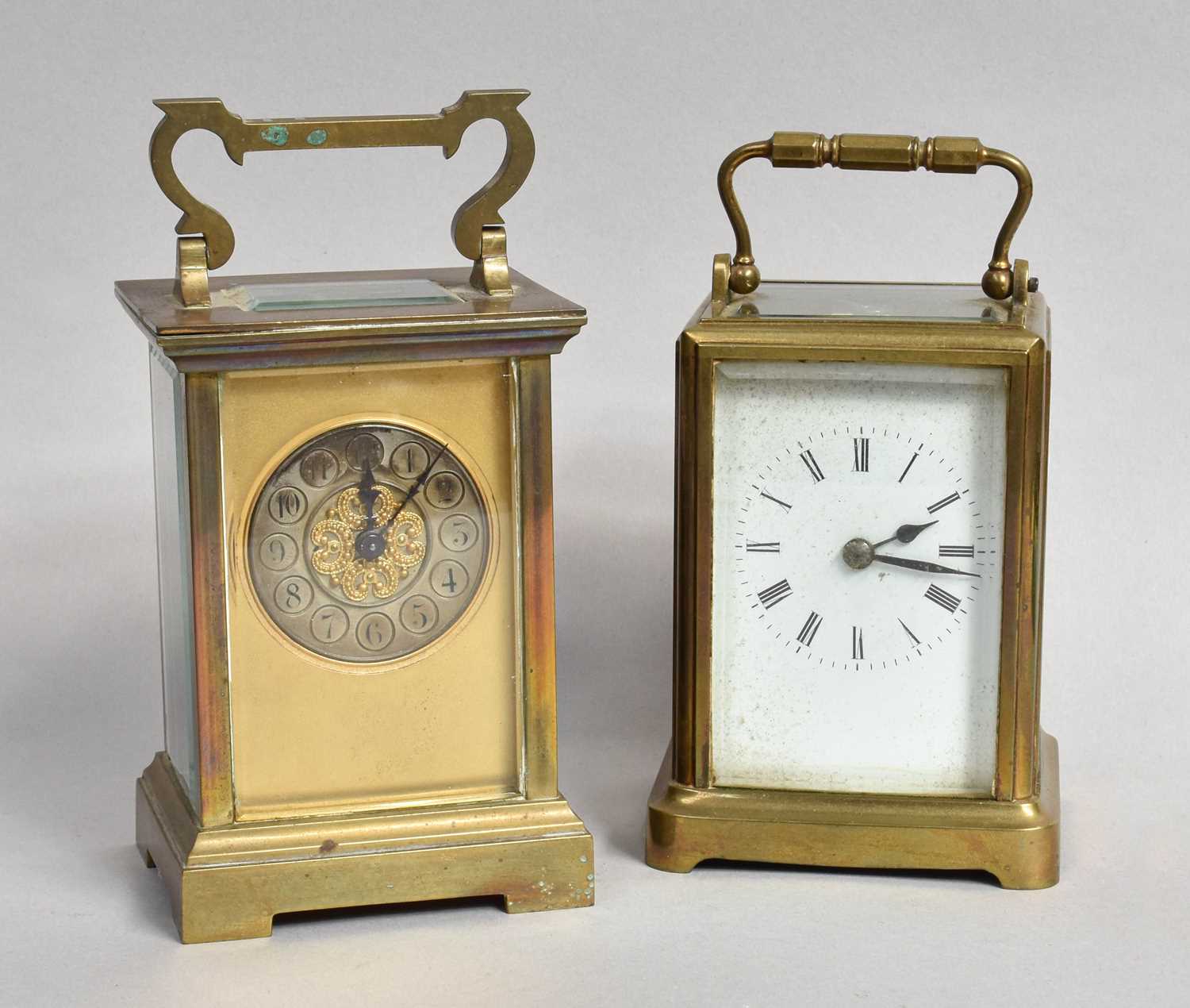 A Brass Striking Carriage Clock, circa 1890, 14cm high over handle, twin barrel movement with a