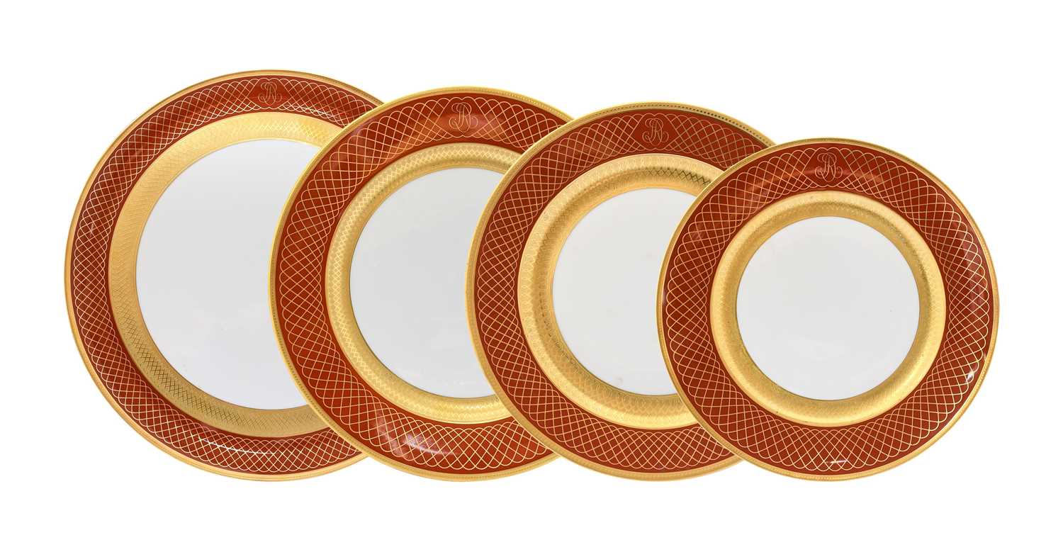 A Set of Bernardaud Limoges Plates, en suite, comprising: 12 large dinner plates, 30cm diameter 31