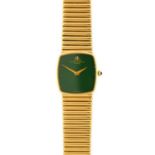 Baume & Mercier: An 18 Carat Gold Wristwatch, signed Baume & Mercier, Geneve, circa 1980, quartz