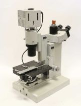 Leitz Diavert Binocular Microscope