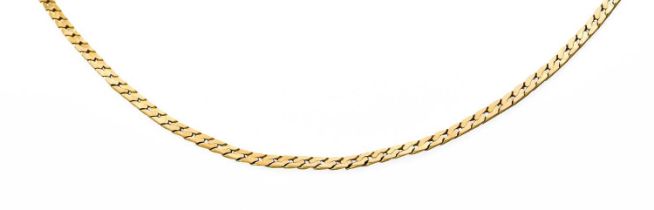 A 9 Carat Gold Flat Curb Link Chain, length 41cm Gross weight 11.0 grams.