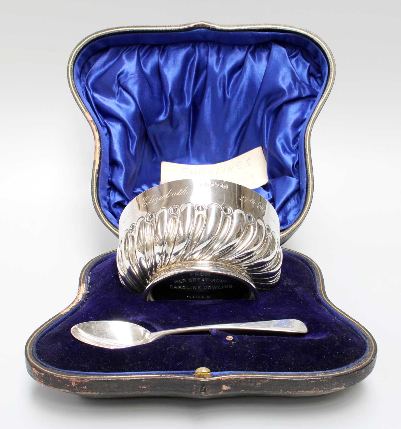 A Collection of Assorted Silver Items, including a George V silver quaich, by Elkington and Co., - Image 2 of 3