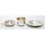 Three Elizabeth II Silver Items, comprising an armada dish, by Payne and Son, London, 1987, 11.5cm
