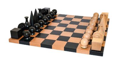 Naef Chess Set, Bauhaus Model, designed by Josef Hartwig (boxed) I C Design Man Ray Chess Set,