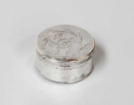 A William III Silver Patch-Box, With Indistinct Maker's Mark, Circa 1700, circular and with pull off