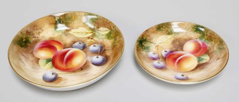 A Royal Worcester Porcelain Dish, 1959, painted with peaches and grapes, signed indistinct, 11.5cm