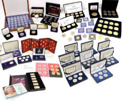 Mixed Lot of Commemorative Coinage; large mixed lot, numerous commemorative coins and sets,
