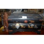 Japanese lacquer jewellery casket and three carved wood figures