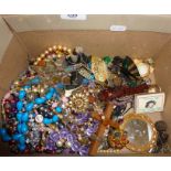 Box of vintage jewellery, inc. silver rings