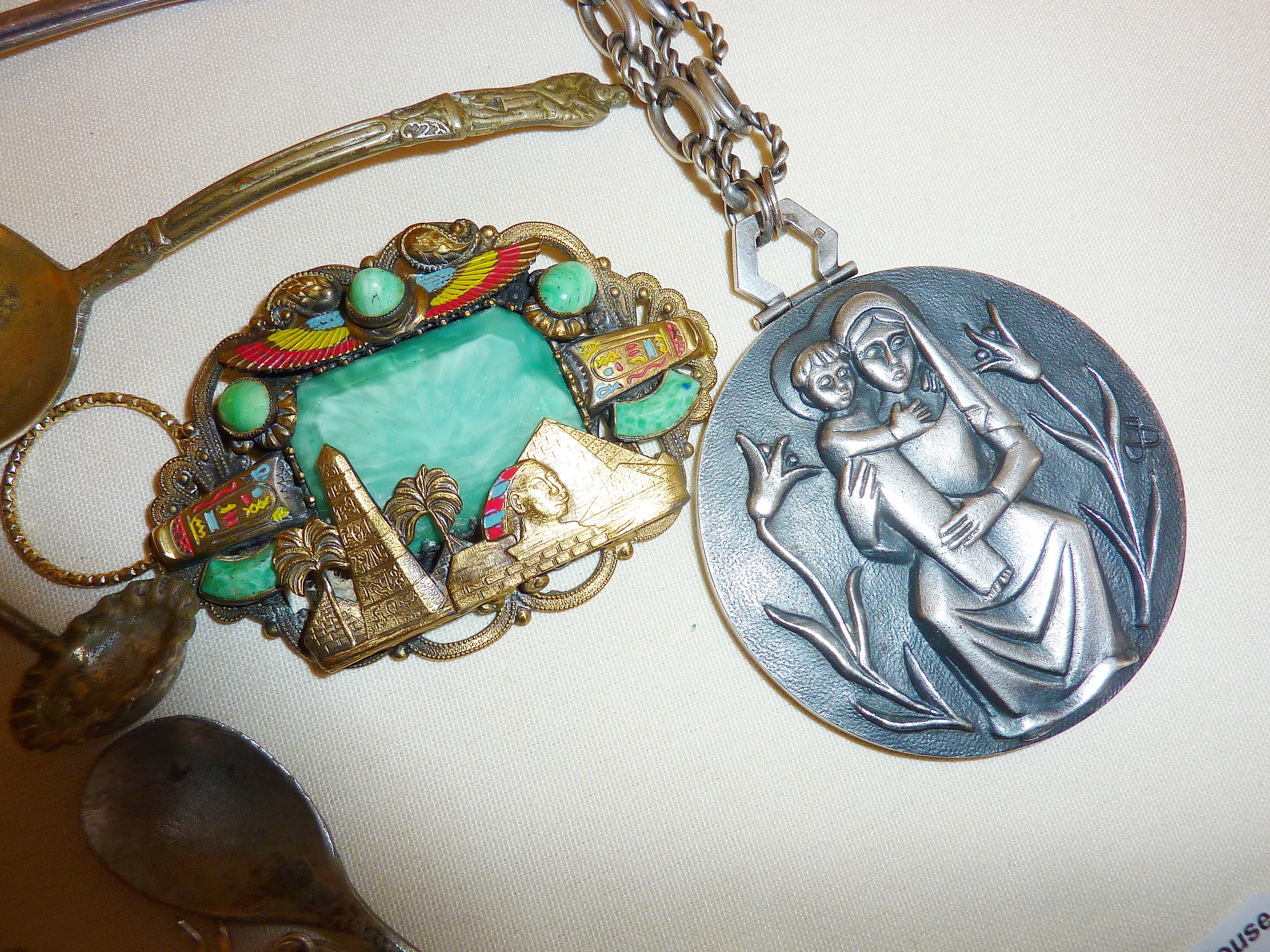 Vintage costume jewellery and spoons, inc. a 1920s Neiger Bros.? Egyptian Revival brooch, and a - Image 2 of 3