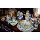 Large quantity of assorted Chinese porcelain (A/F)