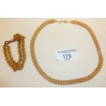 Fully hallmarked 9ct gold gate chain collar or choker necklace, approx. 37cm long and 9.5g in
