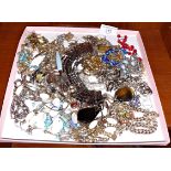 Tray of costume jewellery