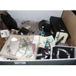 Large quantity of assorted modern costume jewellery (bankrupt stock)