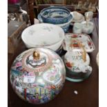 Collection of 20th c. Chinese and Japanese porcelain bowls, jars and tea pots (17)