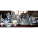 Large quantity of assorted Chinese porcelain (A/F)